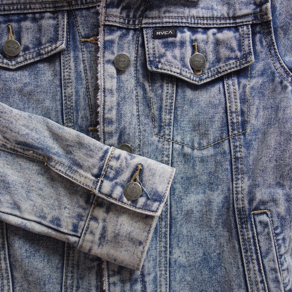 SOLD! - Picture 7 of 10